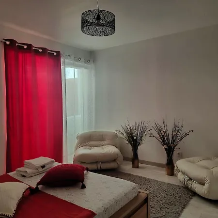 Apartamento La Mateo Spacieux Pres Du Centre Et De Saint-emilion Castillon-la-Bataille